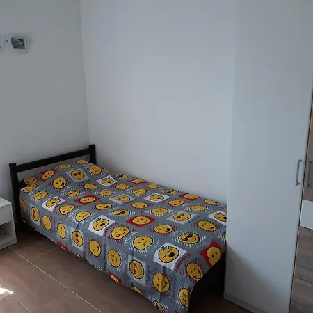 Ekv Apartman *