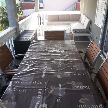 شقة Ekv Apartman